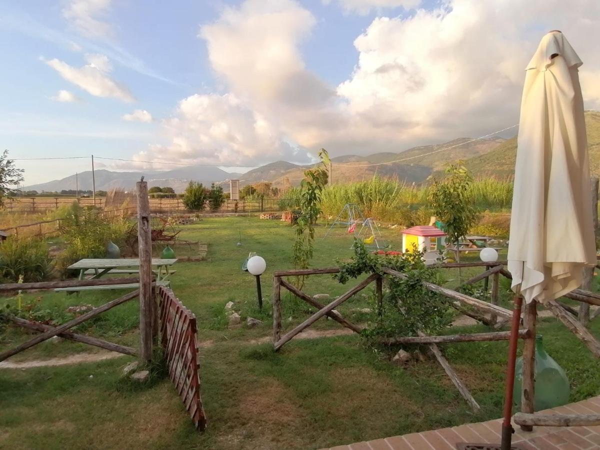 Casale Cavatella Bed & Breakfast แซร์โมเนตา ภายนอก รูปภาพ