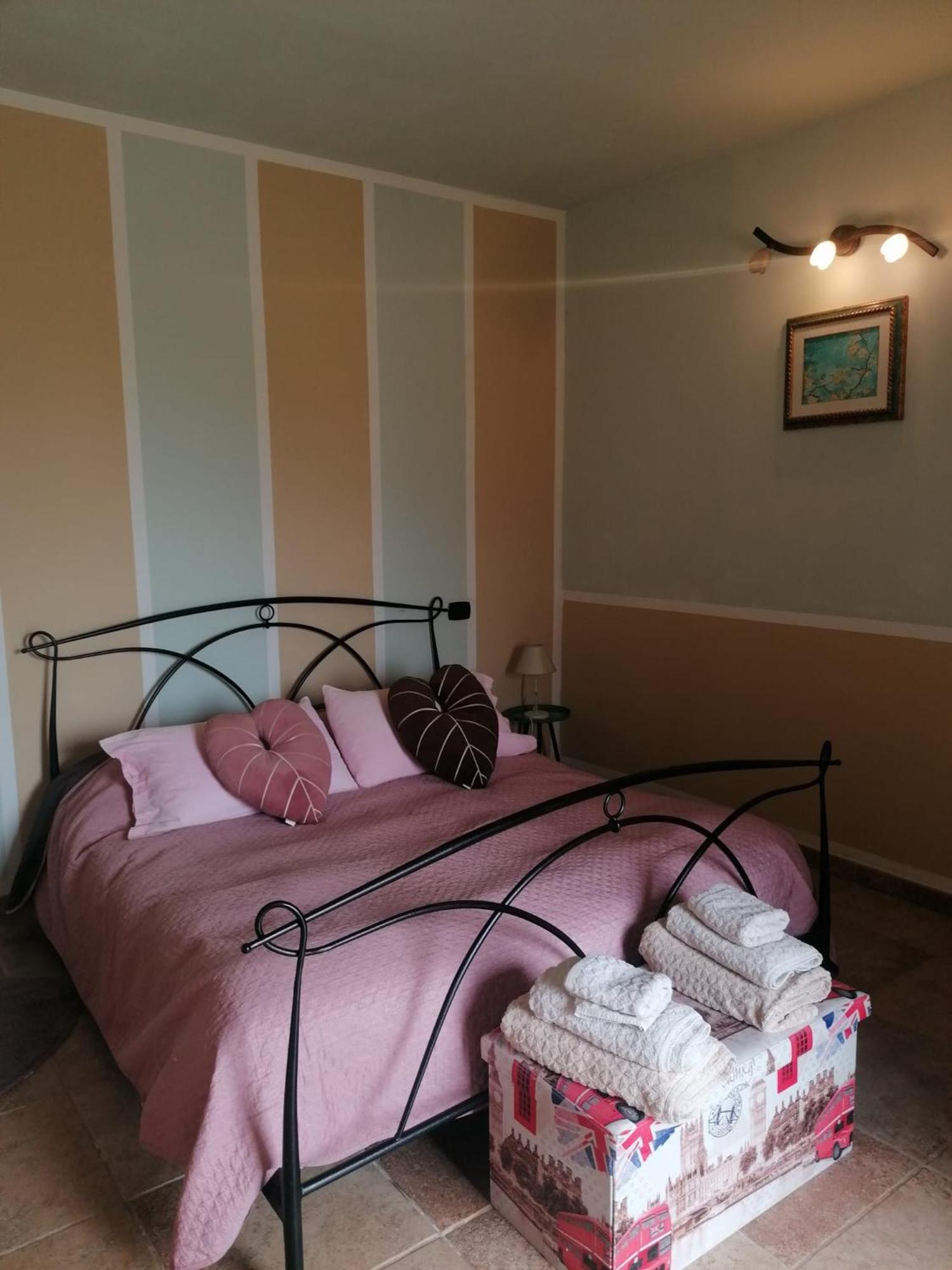 Casale Cavatella Bed & Breakfast แซร์โมเนตา ภายนอก รูปภาพ
