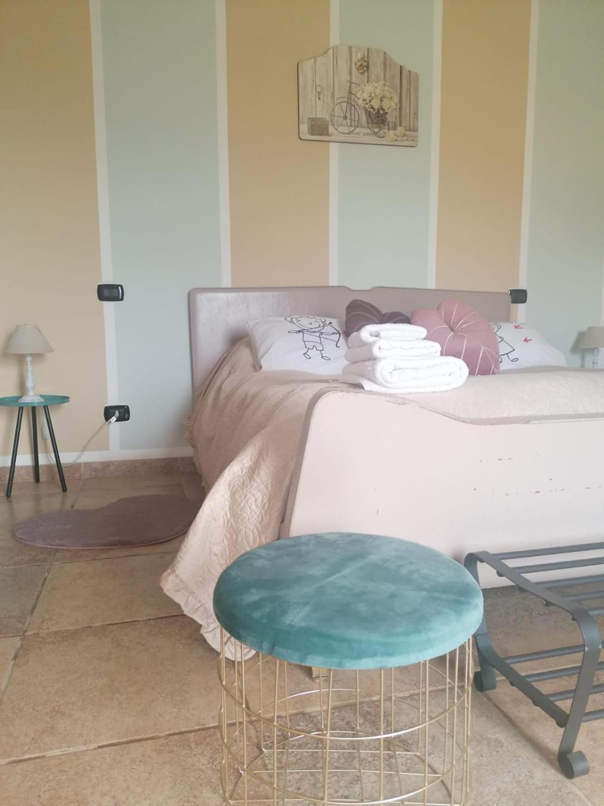 Casale Cavatella Bed & Breakfast แซร์โมเนตา ภายนอก รูปภาพ
