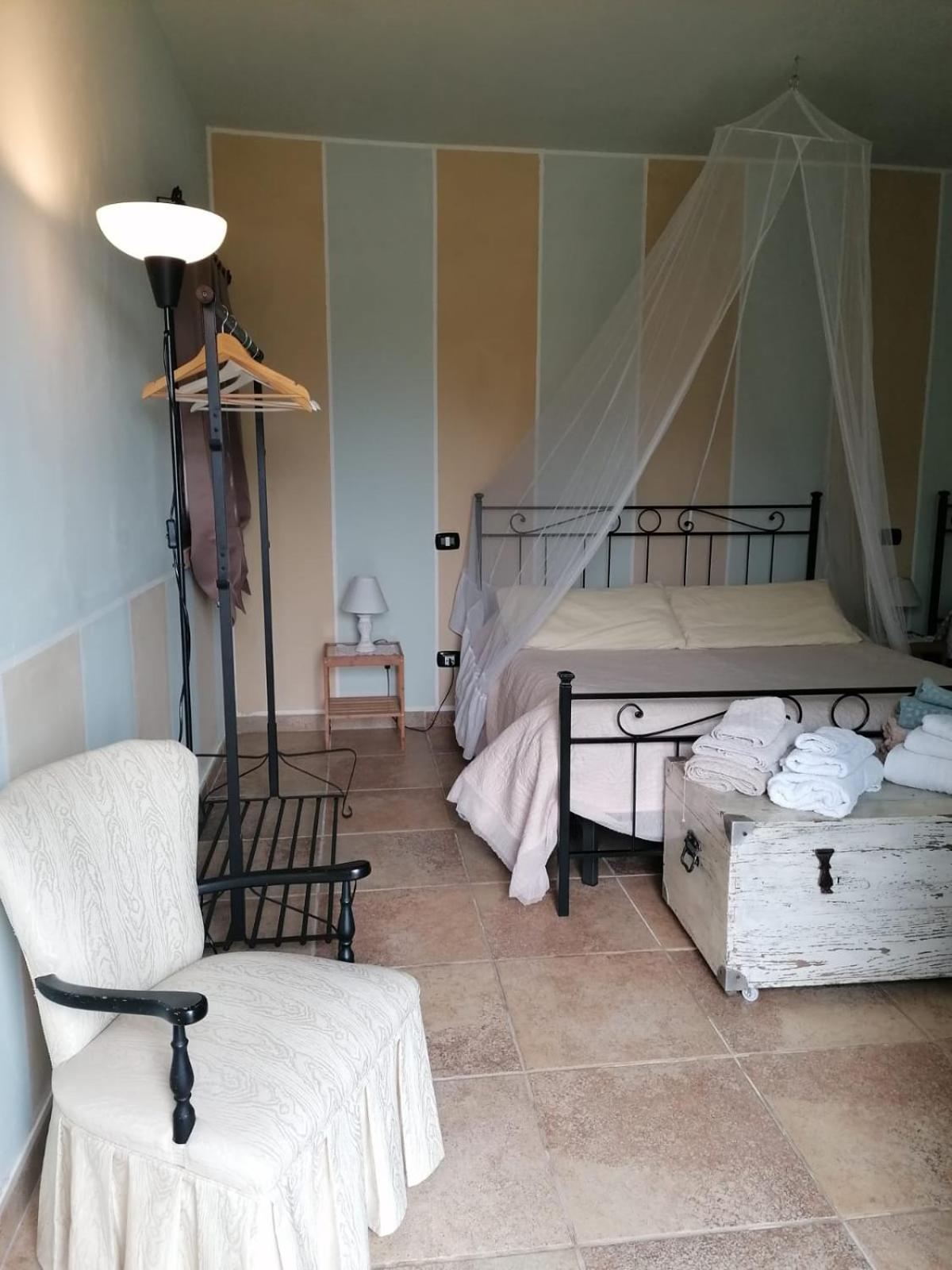 Casale Cavatella Bed & Breakfast แซร์โมเนตา ภายนอก รูปภาพ