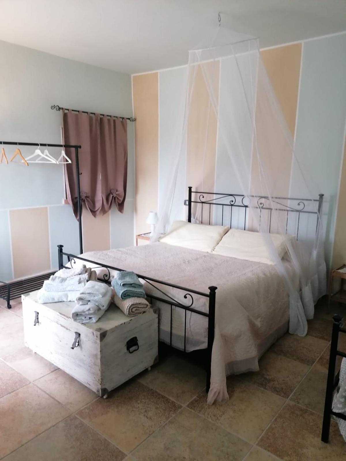 Casale Cavatella Bed & Breakfast แซร์โมเนตา ภายนอก รูปภาพ