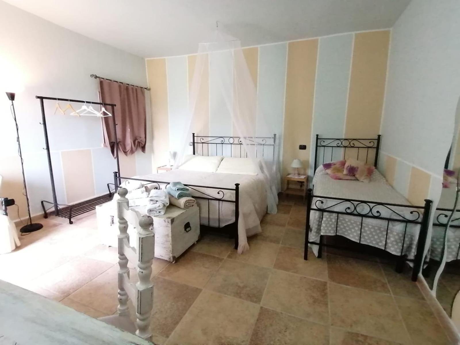 Casale Cavatella Bed & Breakfast แซร์โมเนตา ภายนอก รูปภาพ