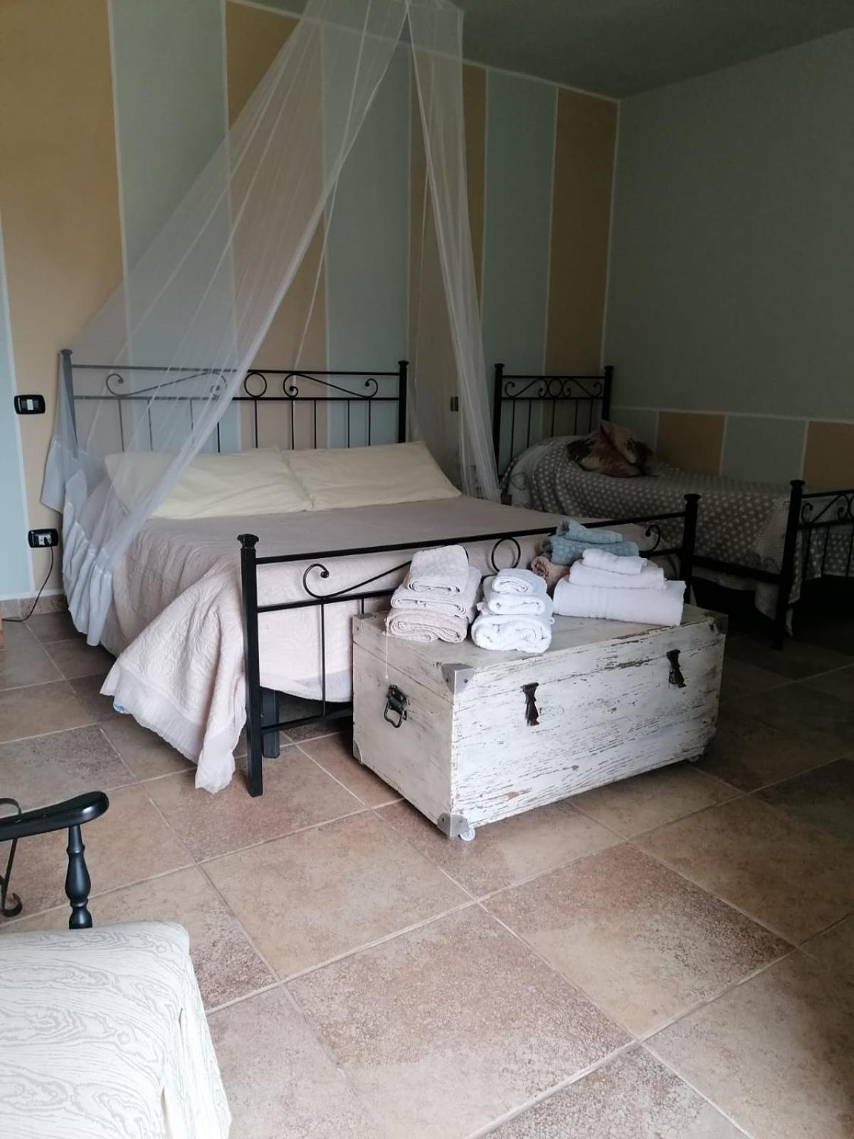 Casale Cavatella Bed & Breakfast แซร์โมเนตา ภายนอก รูปภาพ
